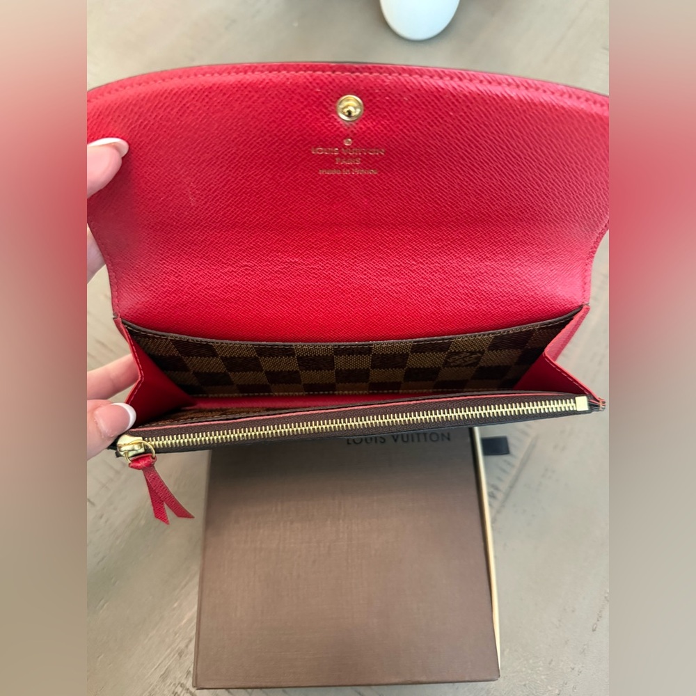 Louis Vuitton Emilie Wallet – Damier Ebene with Red Interior - Picture 5 of 11